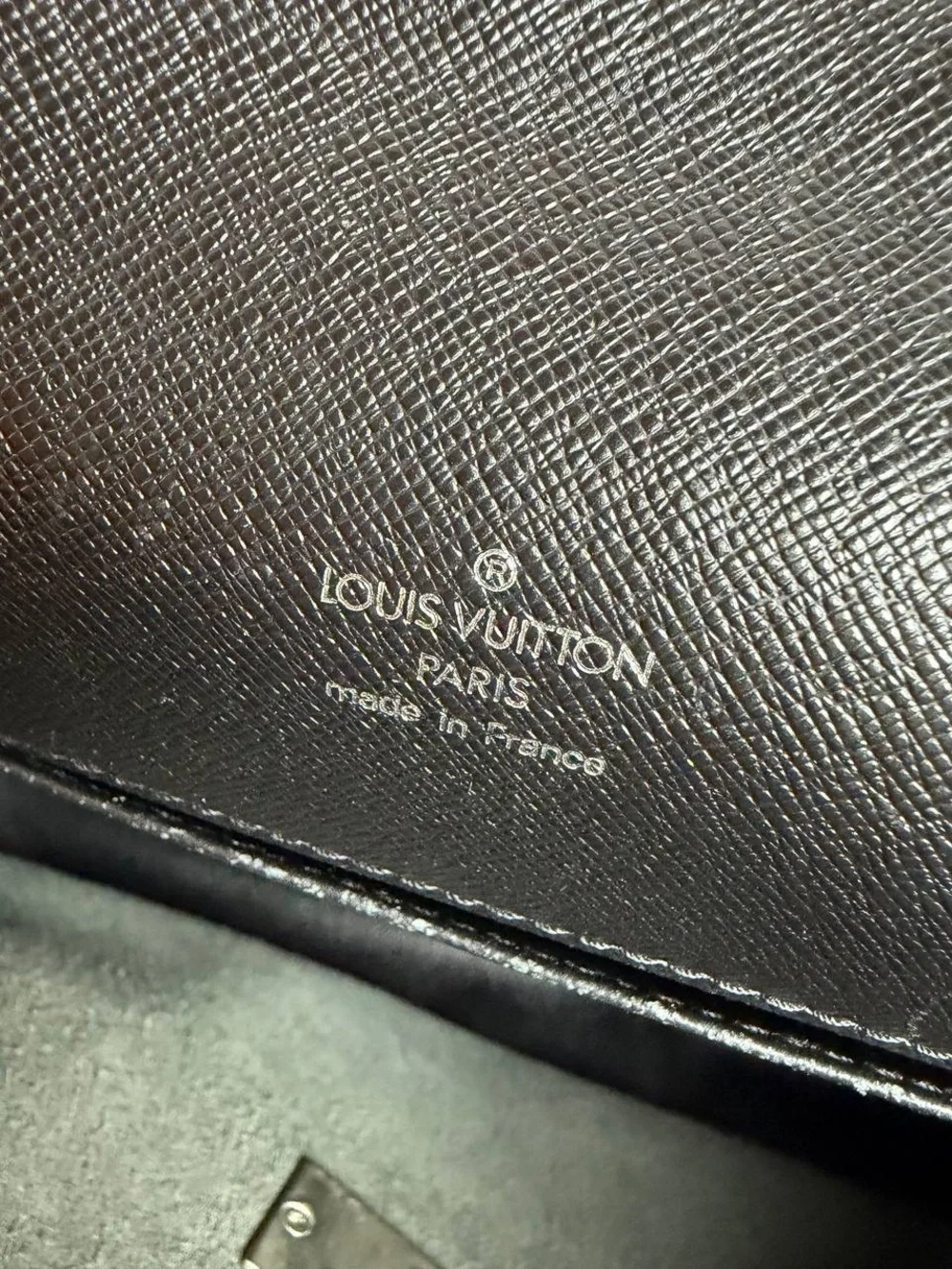 Louis Vuitton Taiga Porte-Documents Angara Briefcase
